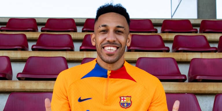 Η Μπαρτσελόνα ανακοίνωσε τον Ομπαμεγιάνγκ – Πήρε και τον Τραορέ (εικόνες)