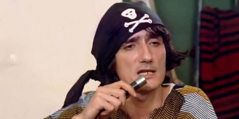 Ήταν το πειρατικό ραδιόφωνο ο προάγγελος των social media; – «Κούλα μ’ ακούς; Πολύ κωλόπαιδο ο Κυριάκος!»