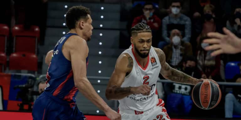 Euroleague: «Έσπασε» την κατάρα ο Ολυμπιακός, πέρασε μέσα από την Μπασκόνια (62-72)