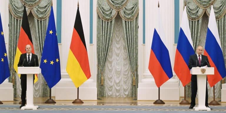 Ο Πούτιν διατυμπανίζει πως η Ρωσία δεν θέλει πόλεμο – Τι συζήτησε με τον Όλαφ Σολτς