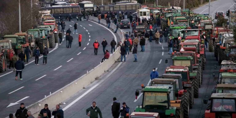 ΚΚΕ: «Οι βιοπαλαιστές αγρότες γνωρίζουν καλά το δίκιο τους»