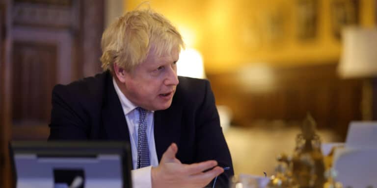Τζόνσον: Παραιτήθηκαν δύο στενοί συνεργάτες του Βρετανού πρωθυπουργού
