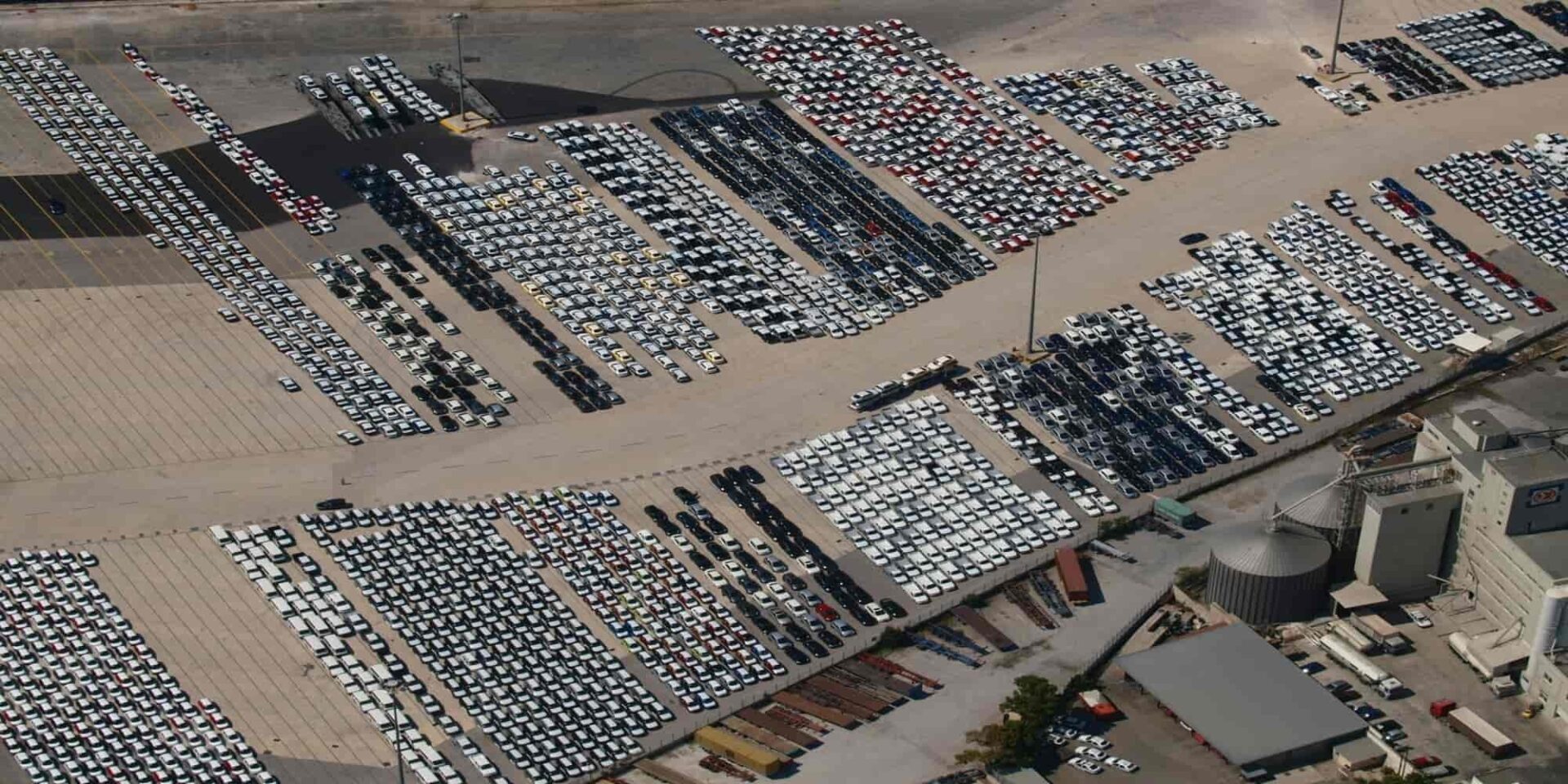 Car terminal στον Πειραιά
