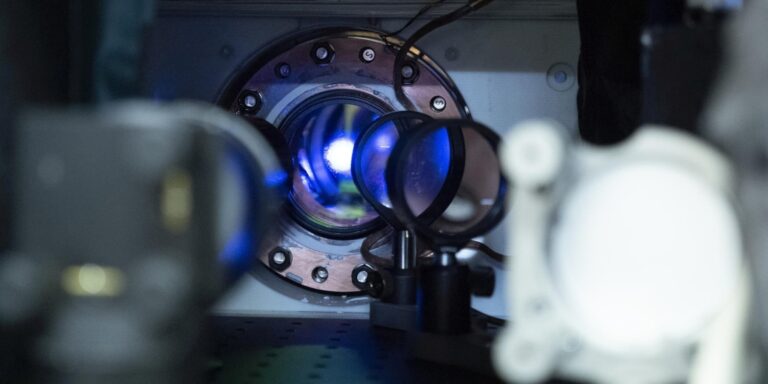 Ατομικά ρολόγια επιβεβαιώνουν τη θεωρία του Αϊνστάιν