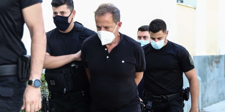 Στο εδώλιο σήμερα ο Δημήτρης Λιγνάδης – Κατηγορείται για 4 βιασμούς ανηλίκων και νεαρών ανδρών