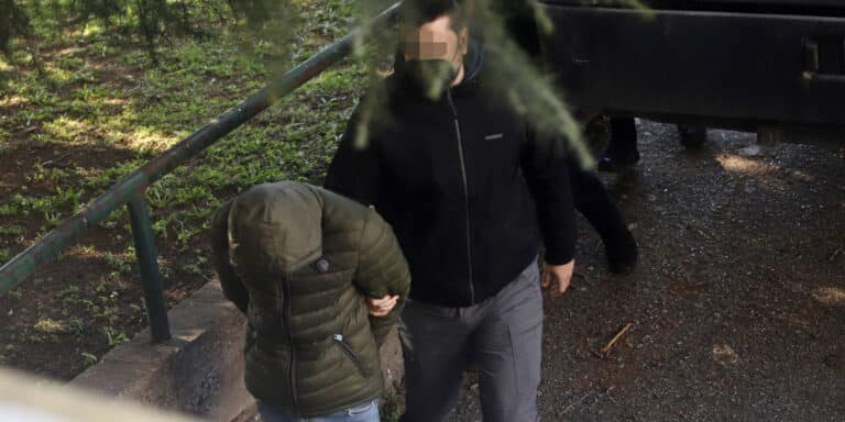 Δολοφονία Άλκη: Προφυλακιστέοι οι συνεπιβάτες του 23χρονου στο λευκό Citroen – Επικράτησε ένταση κατά την απολογία