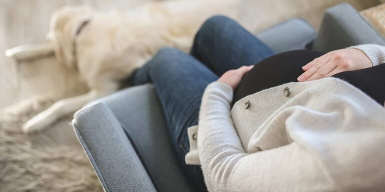 Έγκυες με κορονοϊό έχουν 40% μεγαλύτερη πιθανότητα να εμφανίσουν επιπλοκές κατά την κύηση