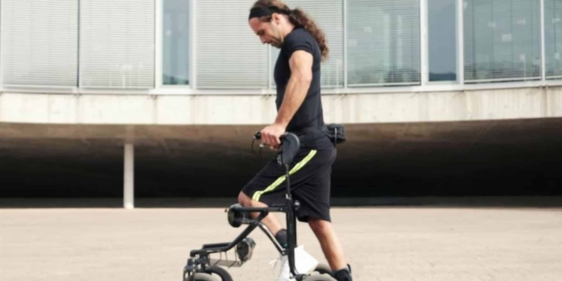 Ο Michel Roccati που περπάτησε ξανά χάρη σε εμφύτευμα