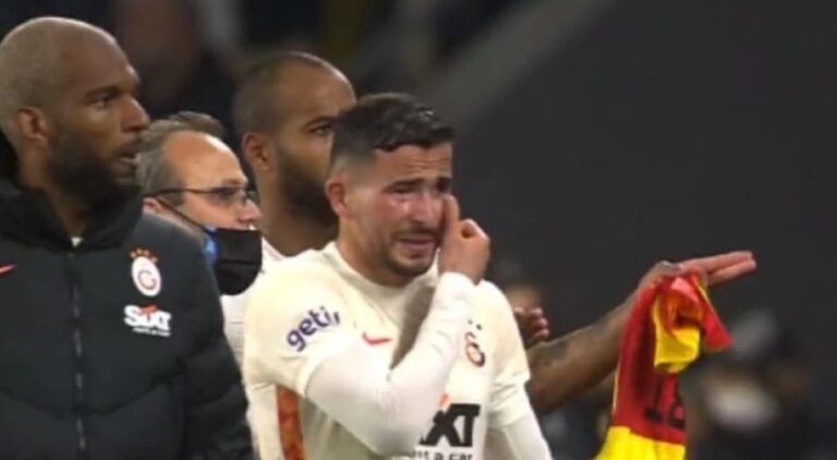 Συγκίνησε ο Ελαμπντελαουί στην επιστροφή του μετά από 423 μέρες σε επίσημο αγώνα: «Σαν να ξεκίνησα το ποδόσφαιρο για 2η φορά» (βίντεο)