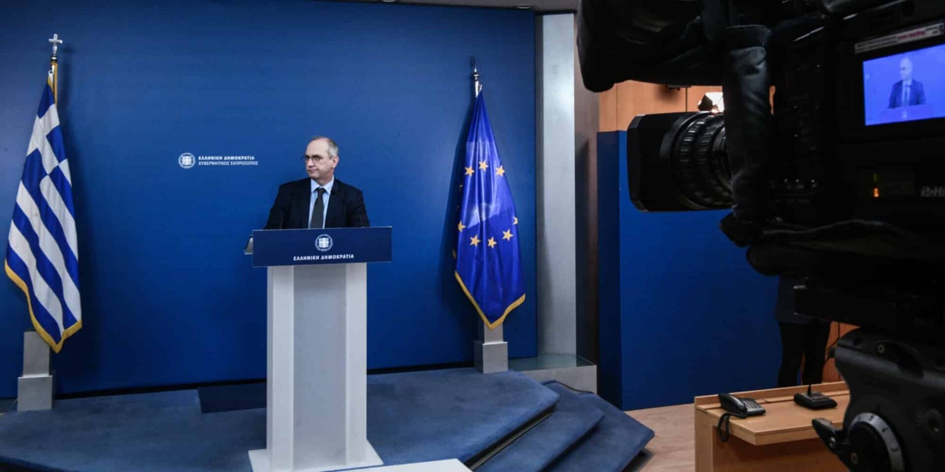 Ο κυβερνητικός εκπρόσωπος, Γιάννης Οικονόμου