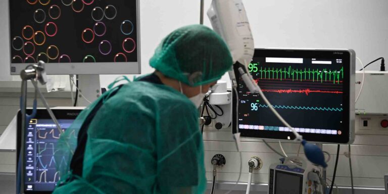 Αγία Πετρούπολη: 7 άνθρωποι έχασαν τη ζωή τους μετά από εξετάσεις στομάχου σε κλινική