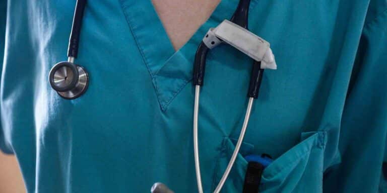 Στάση εργασίας συμβασιούχων την Τετάρτη στα νοσοκομεία – Για τις 8.000 απολύσεις του Μαρτίου