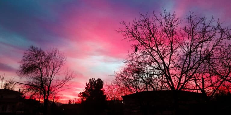 Καιρός: Καταιγίδες και πυκνές χιονοπτώσεις την Τετάρτη – Πέφτει κι άλλο η θερμοκρασία