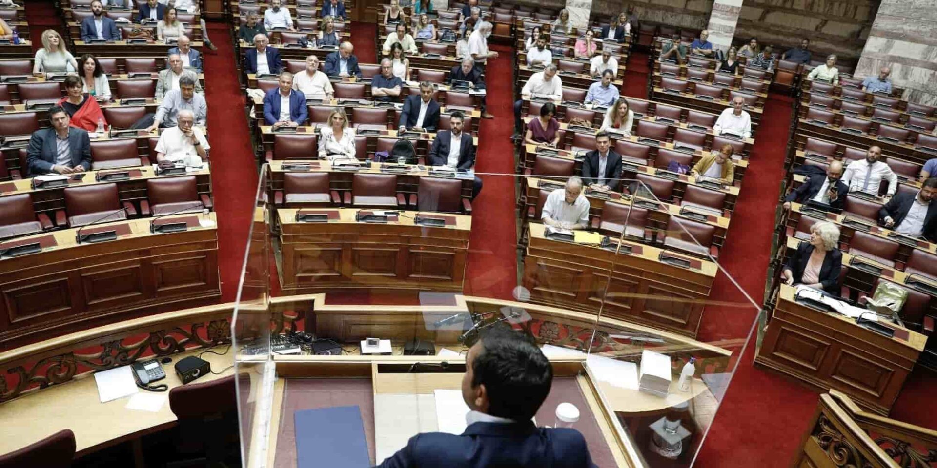 Η κοινοβουλευτική ομάδα του ΣΥΡΙΖΑ