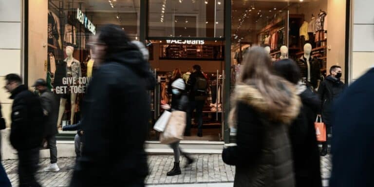 Αλλάζει το ωράριο λειτουργίας των καταστημάτων από σήμερα – Τι ισχύει