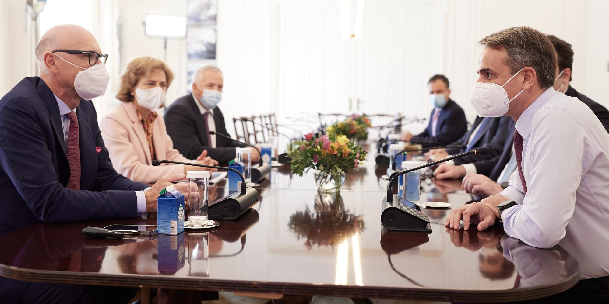H συνάντηση του πρωθυπουργού Κυριάκου Μητσοτάκη με τον CEO της Deutsche Telekom