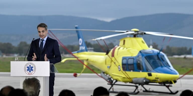 Ο Μητσοτάκης σε εκδήλωση για τους Διασώστες του ΕΚΑΒ: «Τιμούμε τους μαχητές της πρώτης γραμμής» (εικόνες)