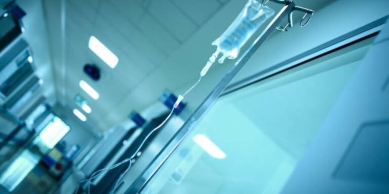 Σε κρίσιμη κατάσταση στο «Παίδων» ο 12χρονος – Οι επιπλοκές από τον κορονοϊό και το σύνδρομο MIS-C