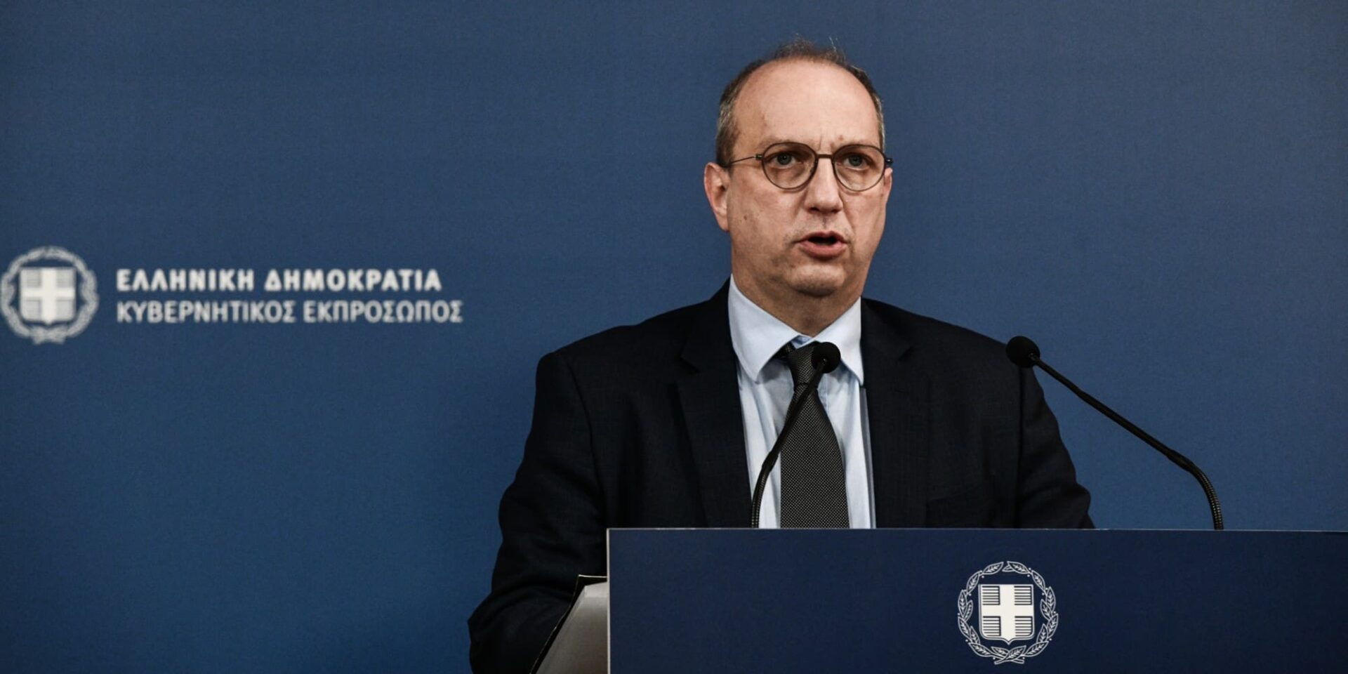 Ο κυβερνητικός εκπρόσωπος, Γιάννης Οικονόμου