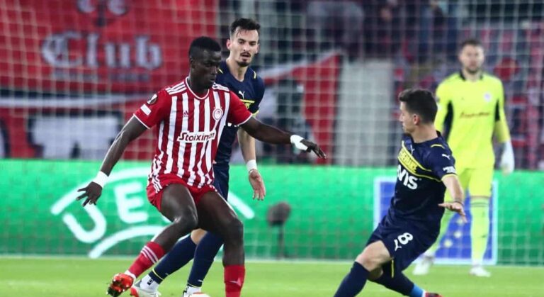 Στη μάχη για την πρόκριση μπαίνουν ο Ολυμπιακός και ο ΠΑΟΚ