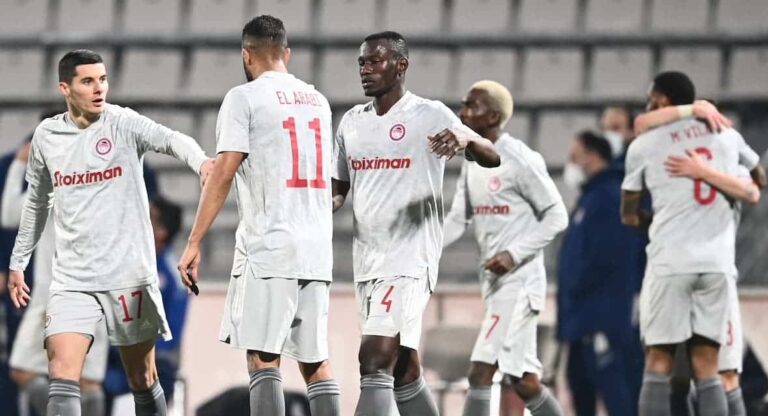 Super League: Στο +11 ο Ολυμπιακός από τον ΠΑΟΚ, εδραιώθηκε στην 3η θέση η ΑΕΚ