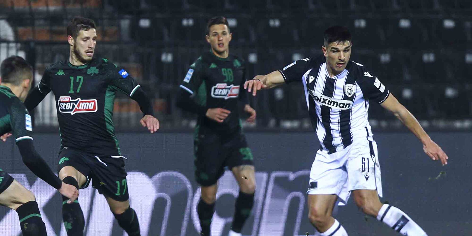 Φάση από την αναμέτρηση της Super League ΠΑΟΚ - Παναθηναϊκός