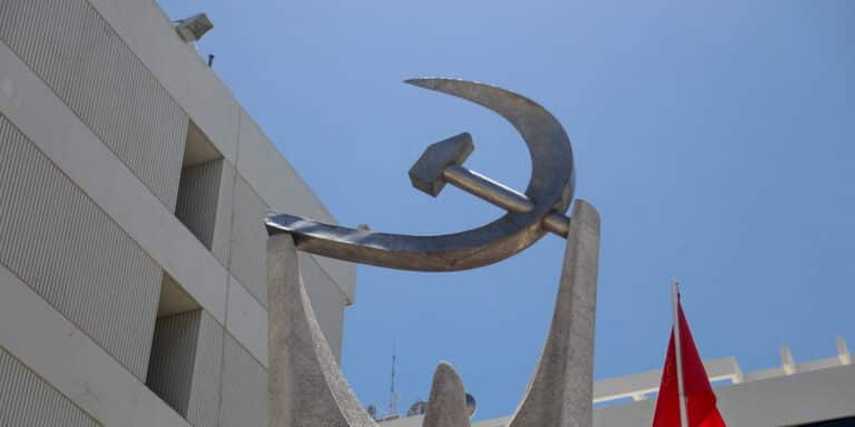 ΚΚΕ: «Ο ρόλος του “πρωτοπαλίκαρου” του ΝΑΤΟ δεν υπηρετεί τα κυριαρχικά δικαιώματα της χώρας»