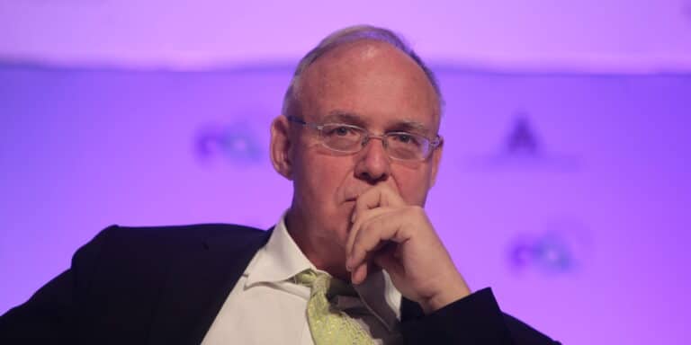 Ο Πέτρος Δούκας αγνόησε για δεύτερη φορά τα ανοιχτά μικρόφωνα – «Σήμερα τους γα@@@με» (βίντεο)