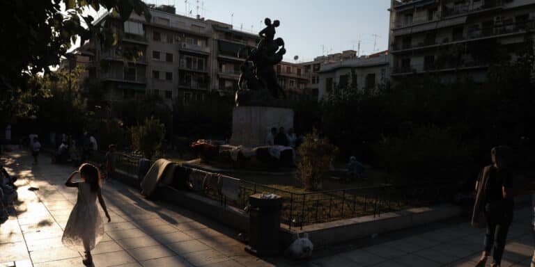 Ανατροπή στην υπόθεση αρπαγής παιδιού στη Βικτώρια: Αλληλομηνύθηκαν οι συλληφθέντες με τον γιο πρώην Αφγανού υπουργού