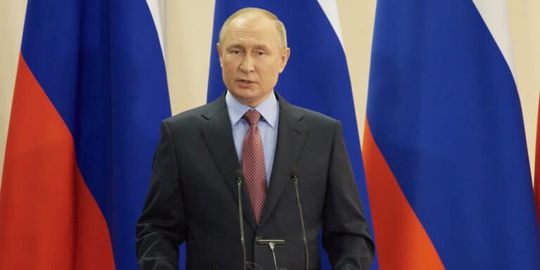 Ειρωνεία Πούτιν: «Τι ώρα ξεκινάμε εισβολή στην Ουκρανία;»