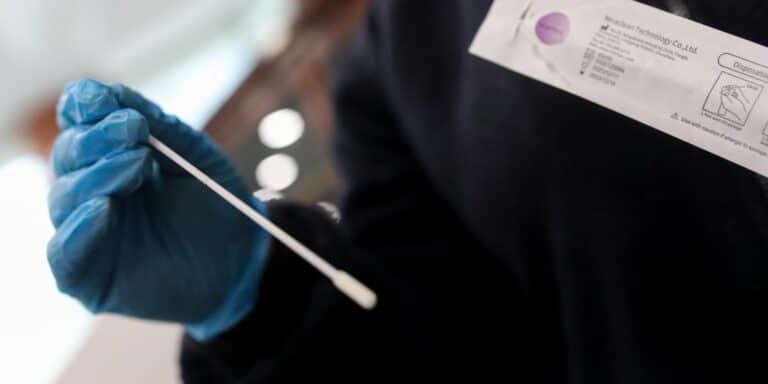 ΕΟΔΥ: Σε 168 σημεία πραγματοποιούνται σήμερα δωρεάν rapid test