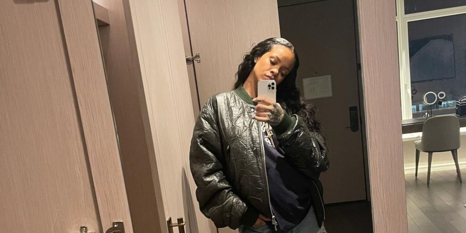 Η Rihanna σε μια selfie για το Instagram