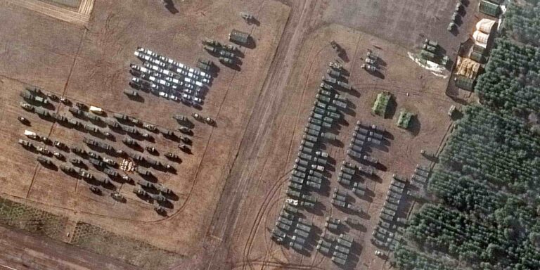 Κρίση στην Ουκρανία: Ομοβροντία κυρώσεων από ΗΠΑ και Ε.Ε. στη Ρωσία – Ματαιώθηκε η συνάντηση Λαβρόφ-Μπλίνκεν