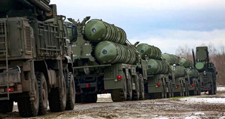 Συναγερμός στην Ουκρανία: Η Ουάσινγκτον εκφράζει φόβους για εισβολή – Νέες τηλεφωνικές επικοινωνίες σήμερα Πούτιν, Μπάιντεν και Μακρόν