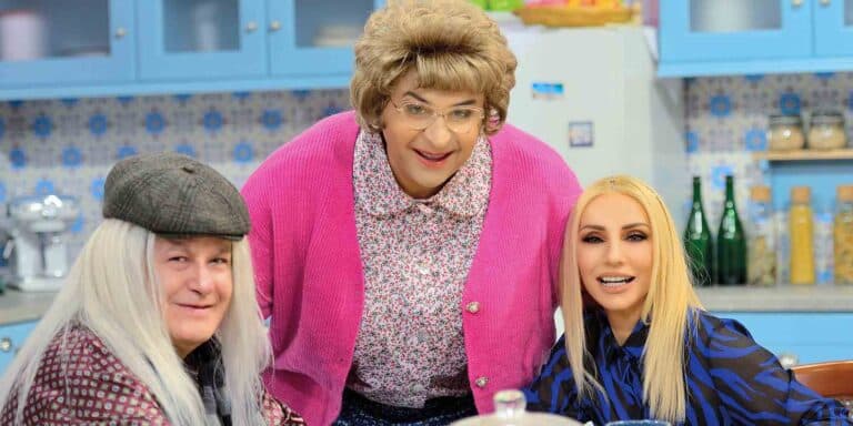 Mamacita: Ο Σεφερλής φέρνει το Δελφινάριο στη μικρή οθόνη – Έρχεται νέα σειρά στον ΑΝΤ1 (εικόνες)