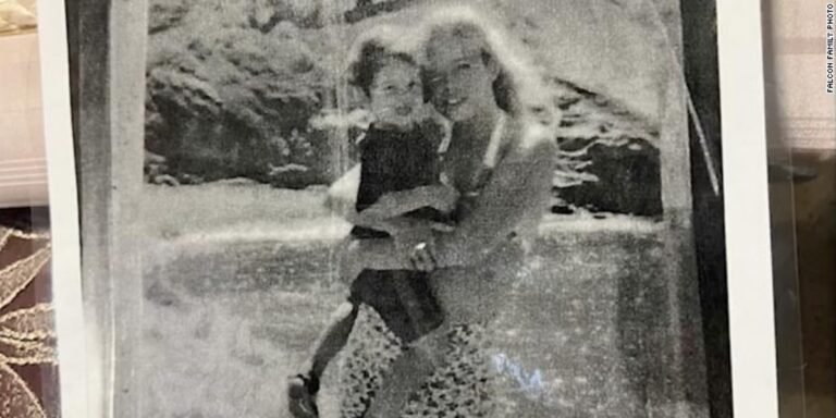 Εξιχνιάσθηκε άγρια δολοφονία μητέρας και γιου 28 χρόνια μετά χάρη σε αποδείξεις DNA