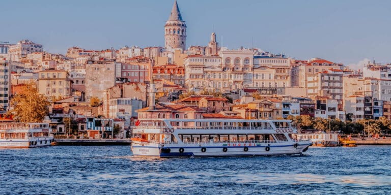 Η Τουρκία κλείνει τα στενά του Βοσπόρου εξαιτίας του πολέμου στην Ουκρανία