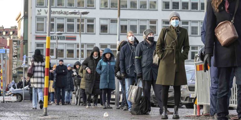 Παραδοχή ενοχής από τη Σουηδία: Ελαττωματική η πρώτη απάντηση στην πανδημία του κορονοϊού