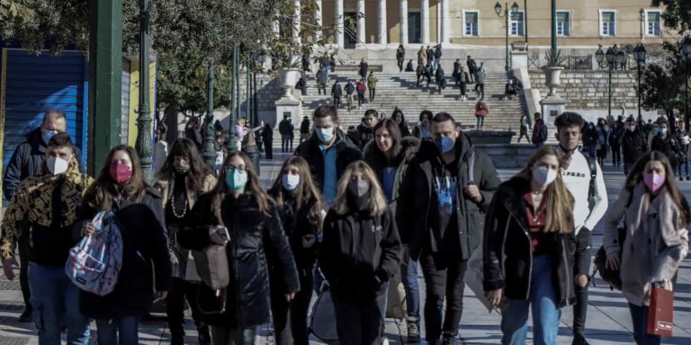Κορονοϊός: 70 θάνατοι, 413 διασωληνωμένοι – 16.274 νέα κρούσματα