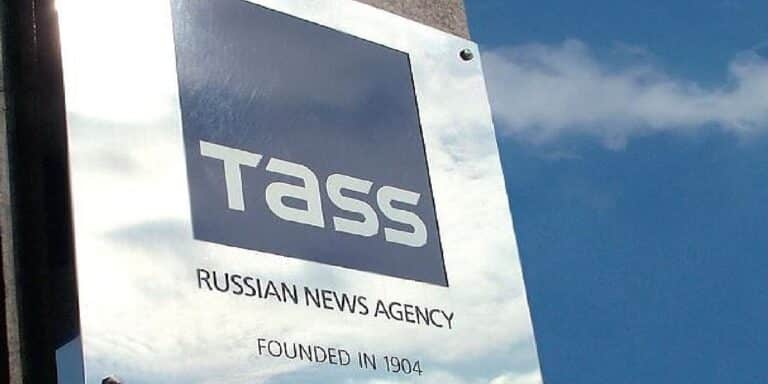 «Πόρτα» του πρακτορείου ειδήσεων TASS της Ρωσίας από την ευρωπαϊκή συμμαχία