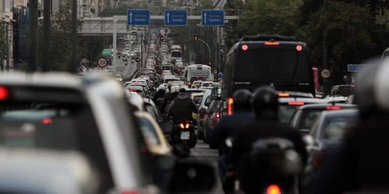 Τέλη κυκλοφορίας 2022: Λήγει στις 28 Φεβρουαρίου η προθεσμία πληρωμής τους