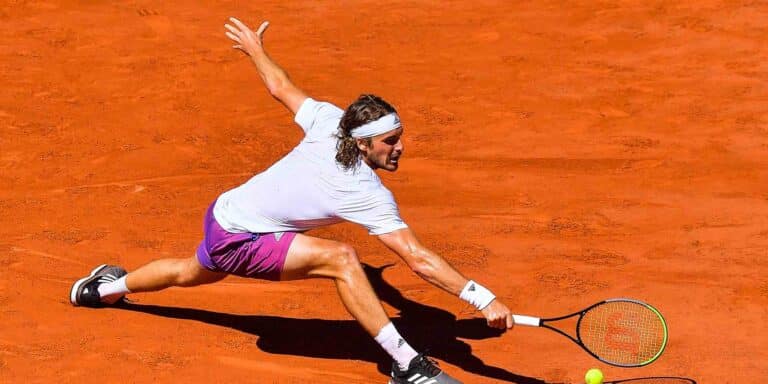 Τσιτσιπάς: Νίκησε τον Ιβάσκα με 2-0 σετ και προκρίθηκε στα προημιτελικά