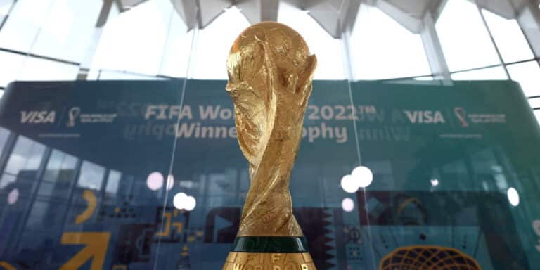 Είναι επίσημο: Εκτός FIFA και UEFA η Ρωσία – «Το ποδόσφαιρο είναι ενωμένο»