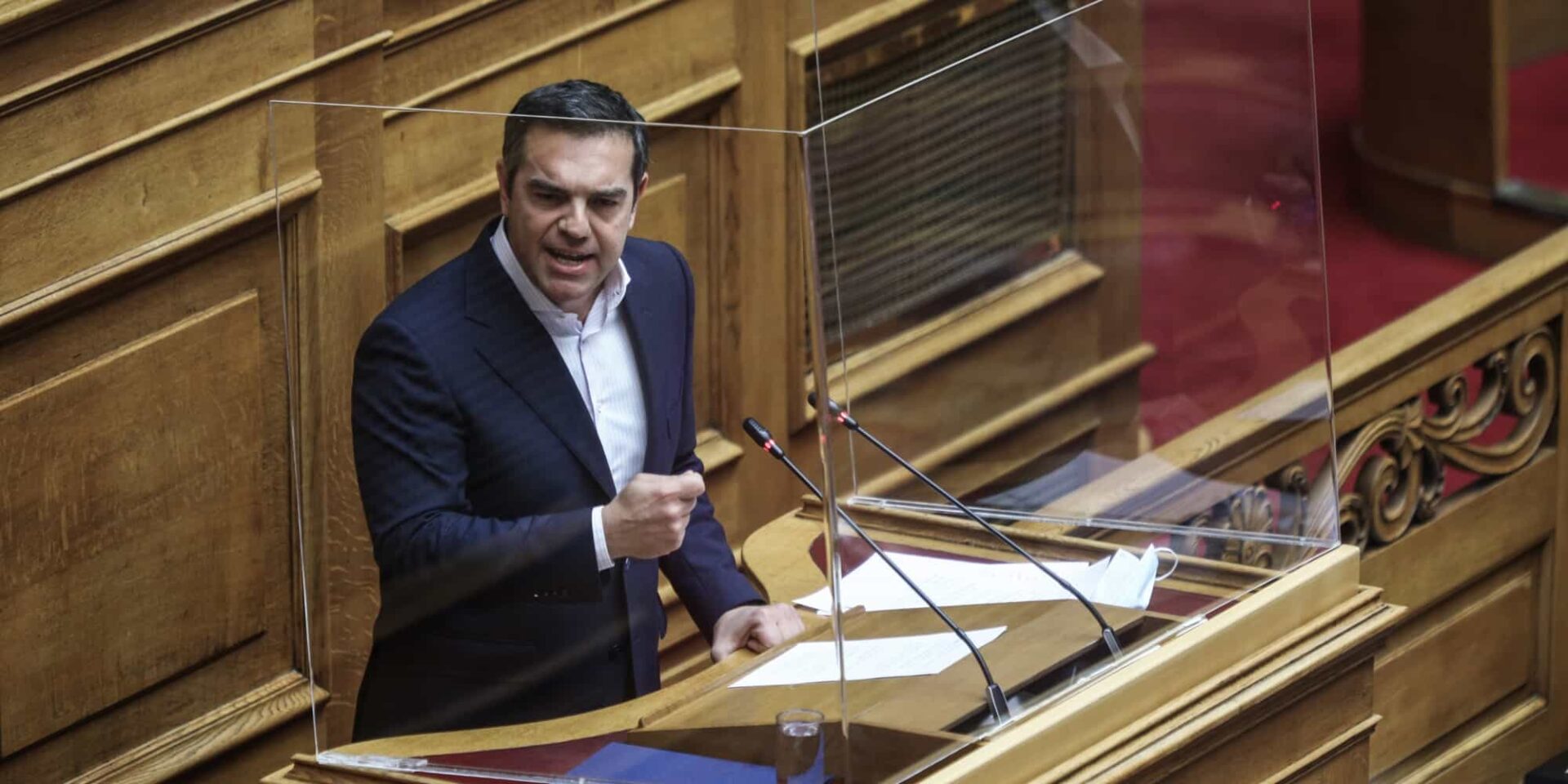Ο πρόεδρος του ΣΥΡΙΖΑ Αλέξης Τσίπρας στη Βουλή