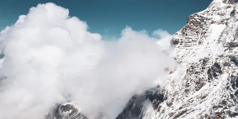 Αφγανιστάν: Τουλάχιστον 19 νεκροί στα ορεινά σύνορα με Πακιστάν – Παρασύρθηκαν από χιονοστιβάδα