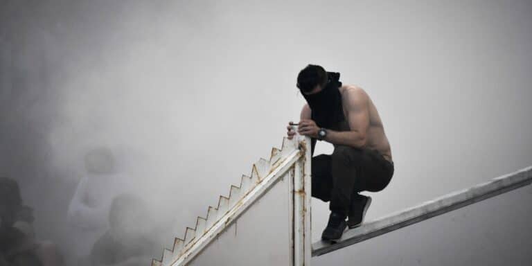 Αποκαλυπτικές μαρτυρίες για τον τρόπο δράσης των χούλιγκαν στη Θεσσαλονίκη: «Τους χτυπάμε όλοι μαζί» (βίντεο)