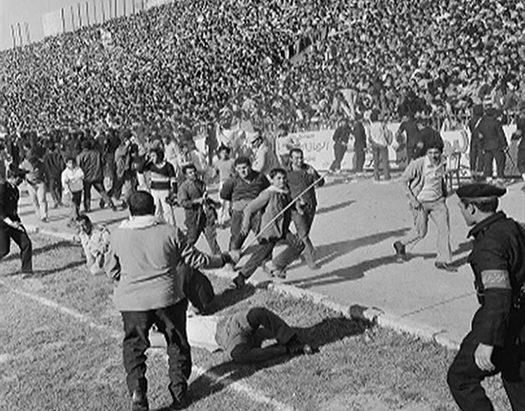 Στις 11 Φεβρουαρίου 1974 στην αιγυπτιακή πρωτεύουσα, είχε προγραμματιστεί η φιλική αναμέτρηση ανάμεσα στη Ζάμαλεκ και τη Ντούκλα Πράγας