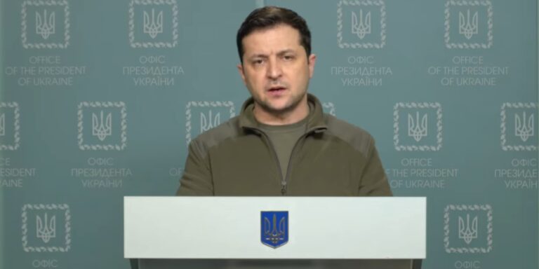 Ουκρανία: Νέο διάγγελμα Ζελένσκι – «Να μας μιλήσει η Μόσχα, να τελειώσει ο πόλεμος»