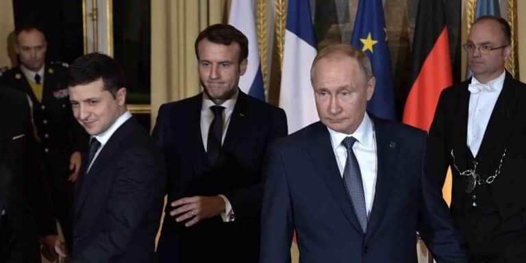 Διπλωματικό θρίλερ στην Ουκρανία – Διορία Πούτιν σε Ζελένσκι μέχρι τις 16:00 για διαπραγματεύσεις
