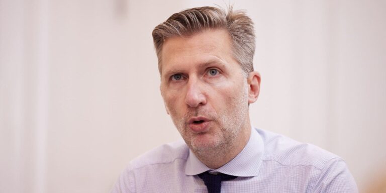 Σκέρτσος: «Πώς θα πέσουν οι τιμές ενέργειας»;